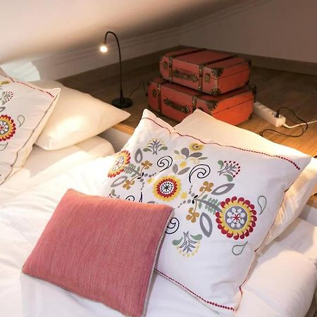 Central Mezzanine Studio Apartment Lisbon Luaran gambar